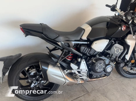 CB 1000r