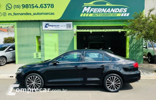 Volkswagen JETTA 2.0 TSI Highline 211cv 4 portas