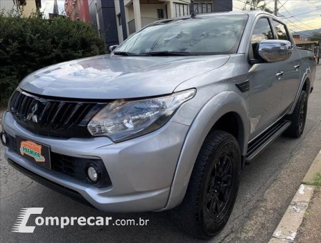 Mitsubishi L200 TRITON 2.4 16V Turbo Sport HPE CD 4X4 4 portas