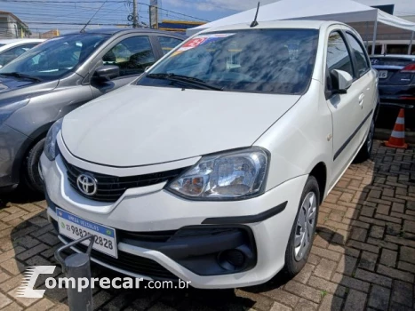 Toyota ETIOS HATCH - 1.5 XS 16V 4P AUTOMÁTICO 4 portas