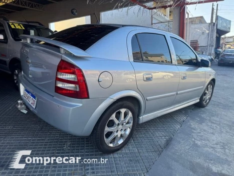 ASTRA HATCH - 2.0 MPFI ADVANTAGE 8V 4P MANUAL