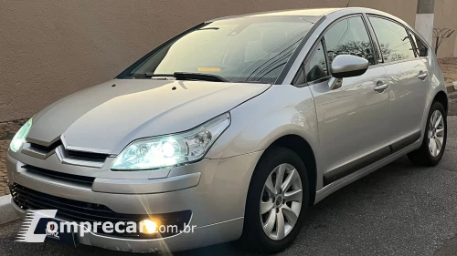 CITROEN C4 2.0 Exclusive 16V 4 portas