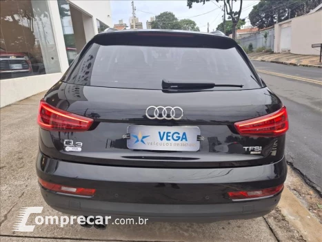 Q3 1.4 TFSI Ambiente Plus S Tronic