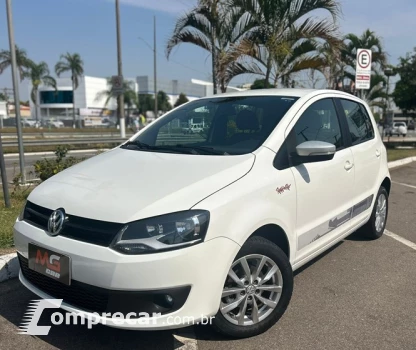 Volkswagen FOX 1.6 MI Rock IN RIO 8V 4 portas