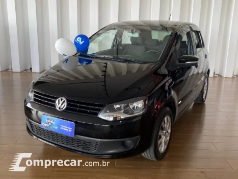 Volkswagen FOX - 1.0 MI TRENDLINE 8V 4P MANUAL 4 portas