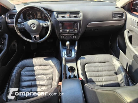 JETTA Highline 2.0 TSI 16V 4p Tiptronic