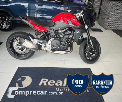 BMW F 900 R Sport Plus