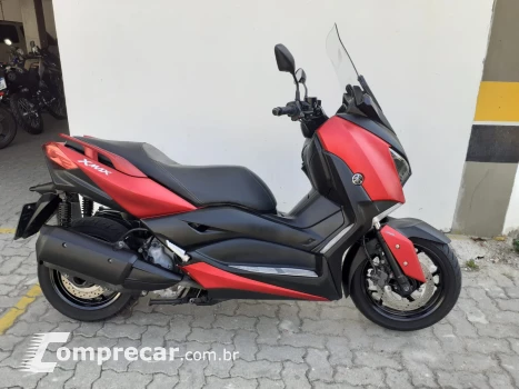 Yamaha XMAX 250