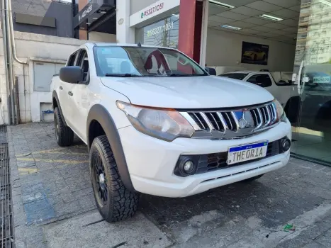MITSUBISHI L200 TRITON 2.4 TURBO SPORT GL CD 4X4 2022