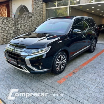 Mitsubishi OUTLANDER 2.2 Mivec Di-d Hpe-s AWD 4 portas