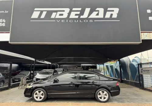 CIVIC - 1.8 LXS 16V 4P AUTOMÁTICO