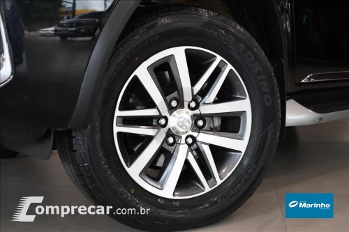 HILUX SW4 2.8 SRX 4X4 7 LUGARES 16V TURBO INTERCO