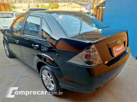 FIESTA SEDAN - 1.6 ROCAM SEDAN 8V 4P MANUAL