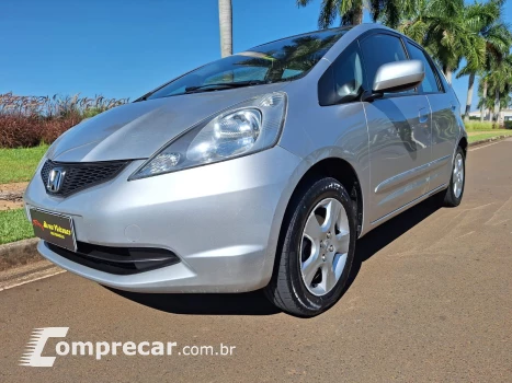 Honda FIT 1.4 LX 16V 4 portas