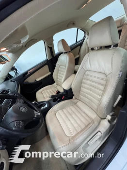 JETTA 2.0 TSI Highline 211cv