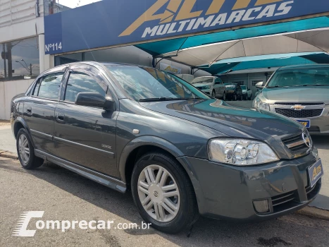 CHEVROLET ASTRA 2.0 MPFI Advantage Sedan 8V 4 portas