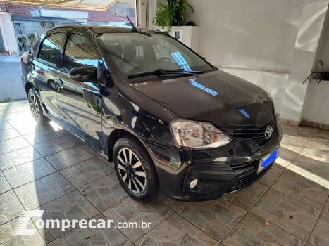 Toyota Etios sedan Platinum 1.5 automático 4 portas