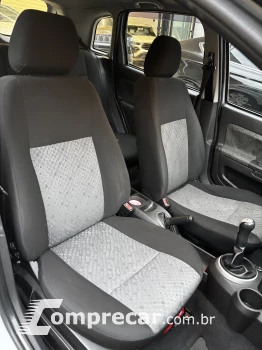 FIESTA 1.6 MPI Class Hatch 8V