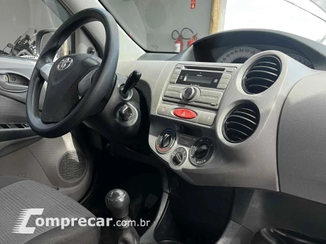 ETIOS 1.3 XS 16V FLEX 4P MANUAL