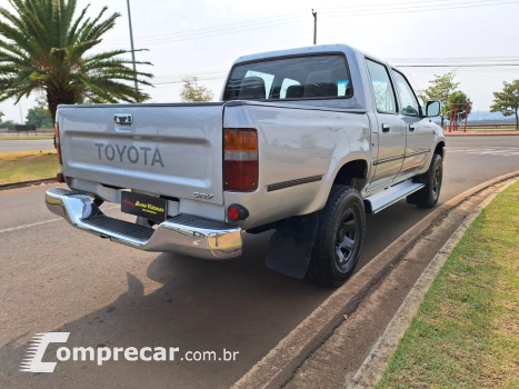 HILUX 3.0 SRV 4X2 CD 8V