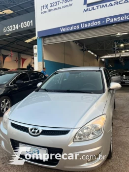 Hyundai i30 2.0 16V 145cv 5p Mec. 4 portas