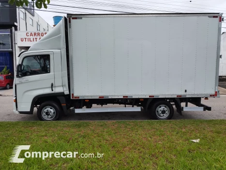 Volkswagen Delivery Express + Baú (cnh B) 2 portas