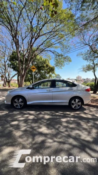 CITY 1.5 LX Sedan 16V