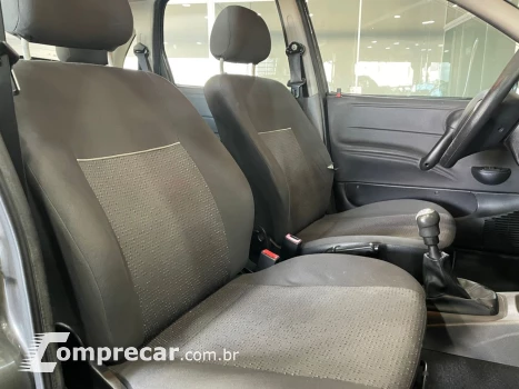 CLASSIC 1.0 MPFI ADVANTAGE 8V FLEX 4P MANUAL