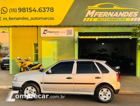Volkswagen GOL 1.0 8V 4 portas