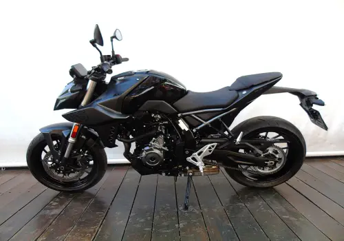SUZUKI GSX-8S