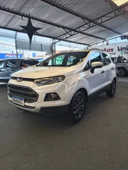 FORD EcoSport FREESTYLE 1.6 16V Flex 5p 4 portas
