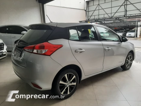 YARIS 1.5 16V XS Connect