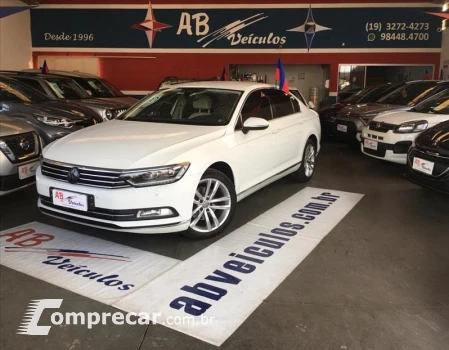 Volkswagen PASSAT 2.0 16V TSI Bluemotion Highline 4 portas