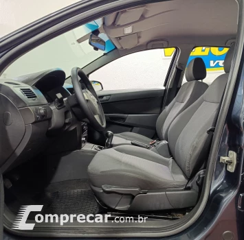 VECTRA 2.0 MPFI Expression 8V 140cv