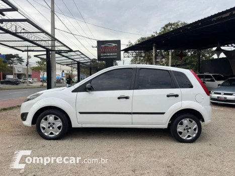 FIESTA 1.6 MPI Class Hatch 8V