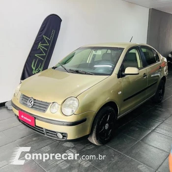 Volkswagen POLO SEDAN 1.6 4 portas