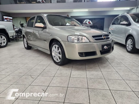 CHEVROLET Astra Advant. 2.0 MPFI 8V FlexP. 5p Aut. 4 portas