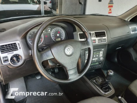 BORA 2.0 MI 8V GASOLINA 4P MANUAL