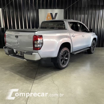 L200 TRITON 2.4 16V Turbo Sport GLS CD 4X4