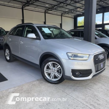 Audi Q3 2.0 TFSI Attraction Quattro S Tronic 4 portas