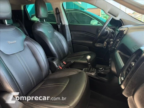 TORO 2.0 16V Turbo Freedom 4X4