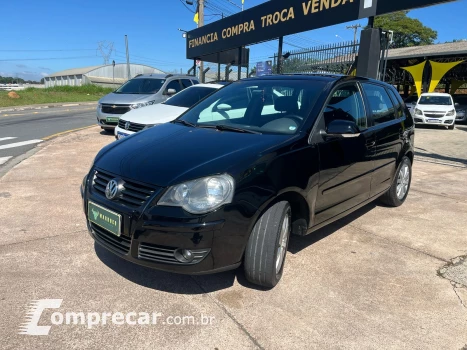 Volkswagen POLO 1.6 MI Sportline 8V 4 portas