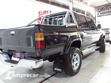 HILUX - 3.0 SR 4X4 CD 8V TURBO 4P MANUAL