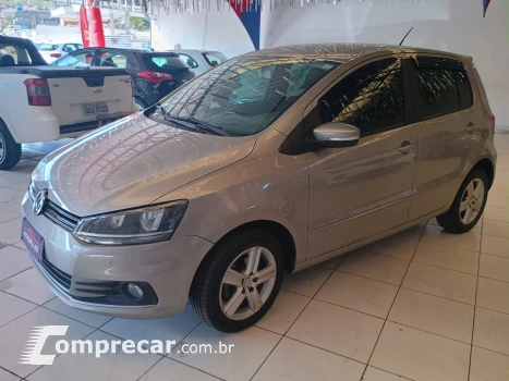 Volkswagen Fox Confort Line 1.6 4 portas