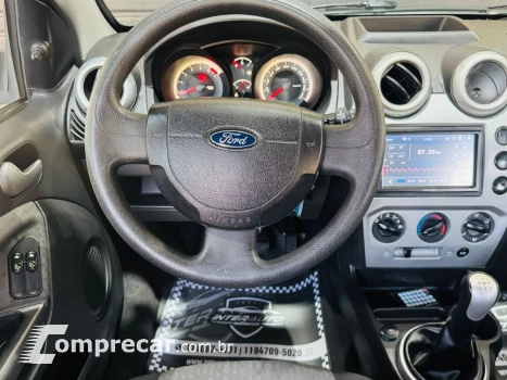 FIESTA 1.6 MPI Class Sedan 8V