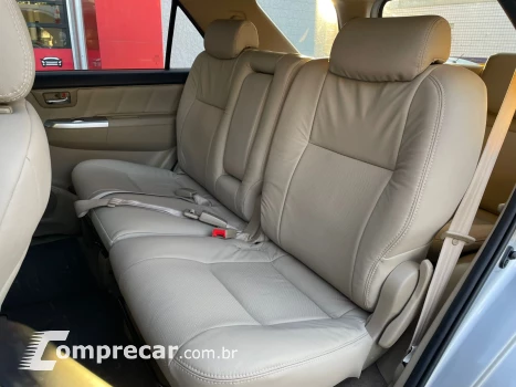 HILUX SW4 2.7 SR 7 Lugares 4X2 16V