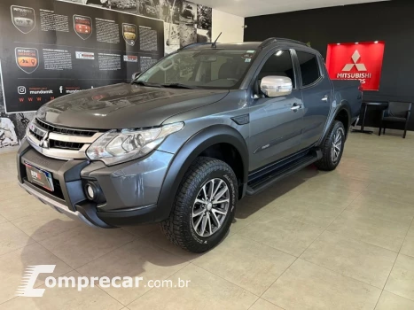 Mitsubishi L200 TRITON 2.4 16V Turbo Outdoor Hpe-s CD 4X4 4 portas