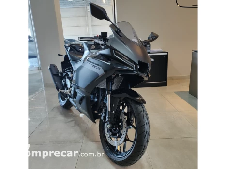 Yamaha YZF R-3 321