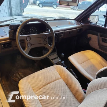 VOYAGE 1.8 GL 8V ALCOOL