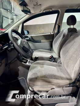 ZAFIRA 2.0 MPFI Elegance 8V